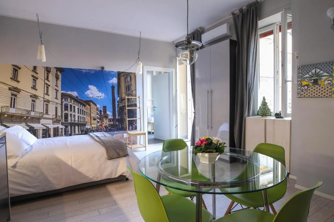 Central Apartment Close To Food And Shopping Bologna