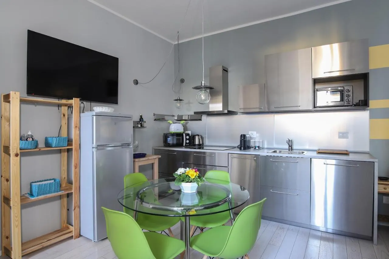 Central Apartment Close To Food And Shopping Bologna Italien