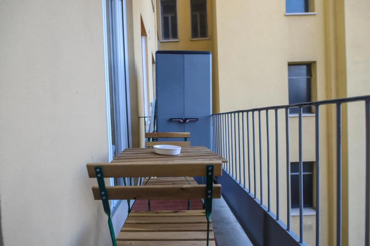 Central Apartment Close To Food And Shopping Bologna 0*,